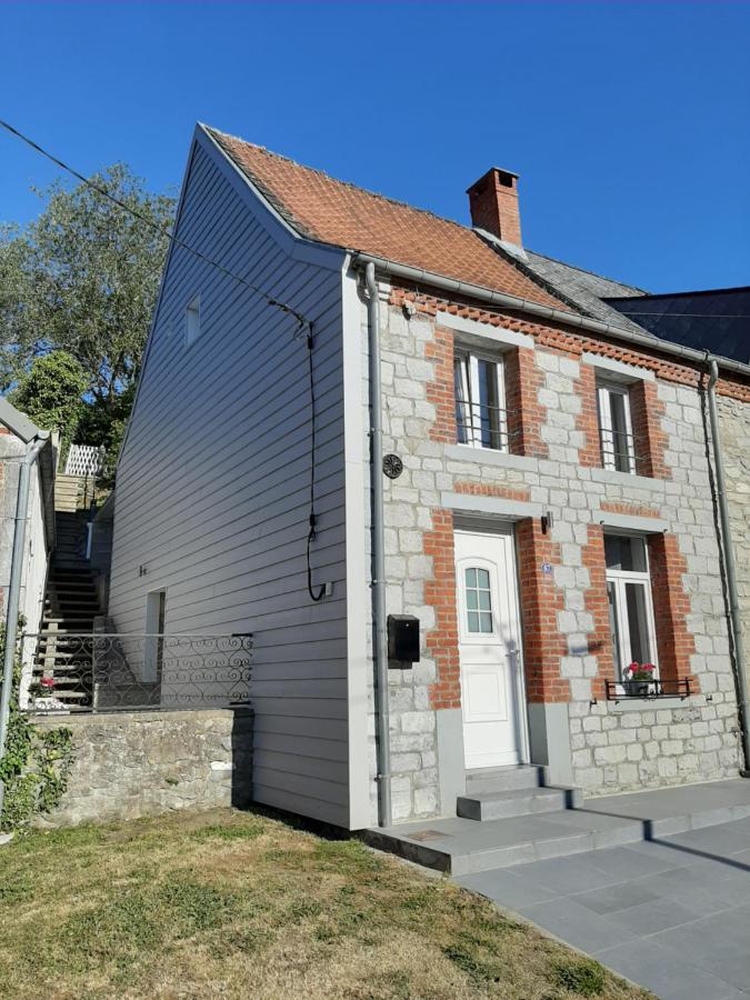 Maison de campagne en pierre bleue-WIFI et parking Bousignies-sur-Roc Extérieur photo