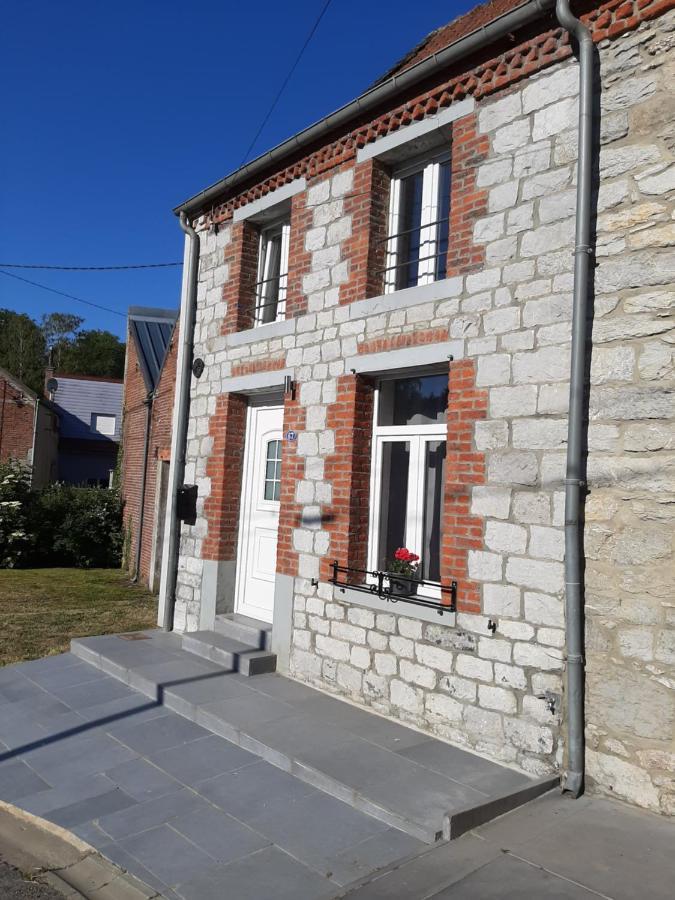 Maison de campagne en pierre bleue-WIFI et parking Bousignies-sur-Roc Extérieur photo