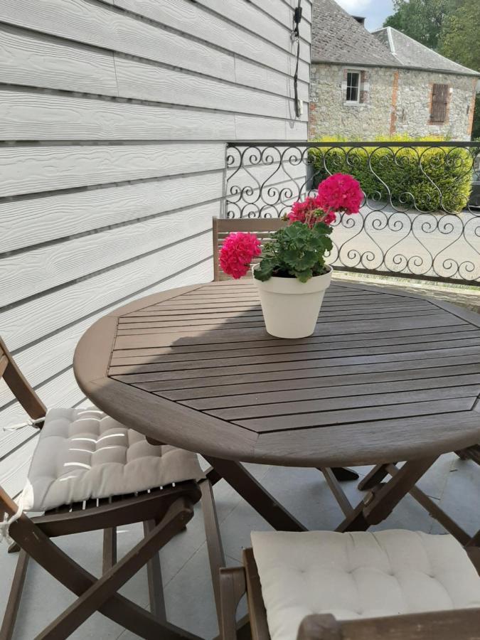Maison de campagne en pierre bleue-WIFI et parking Bousignies-sur-Roc Extérieur photo