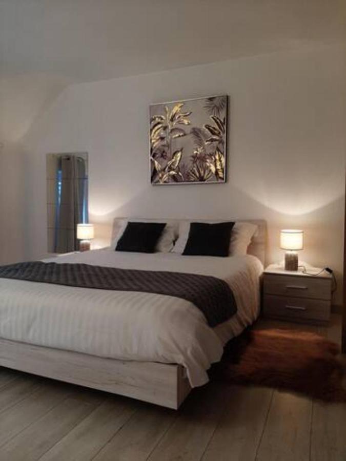 Maison de campagne en pierre bleue-WIFI et parking Bousignies-sur-Roc Extérieur photo